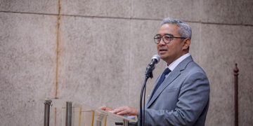 Harga Plastik Naik Tajam, Farhan Ajak Warga Bandung Kurangi Plastik Sekali Pakai