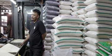 Pemkot Bandung Pastikan Stok Beras dan Minyak Aman, Farhan Tegaskan Siap Tindak Penimbun Sembako