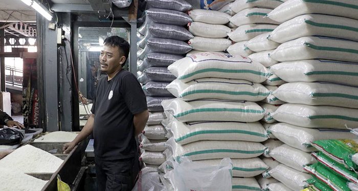 Pemkot Bandung Pastikan Stok Beras dan Minyak Aman, Farhan Tegaskan Siap Tindak Penimbun Sembako