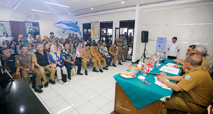 Farhan Soroti Bau Sampah di Panjunan, Minta Pengelolaan Sampah Di benahi