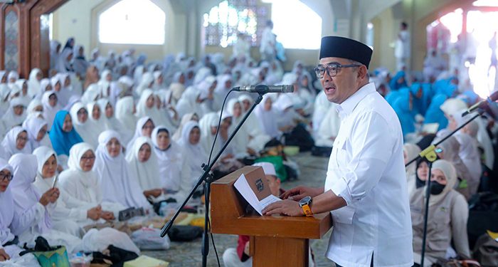 Wali Kota Fokus Ibadah, Jaga Kesehatan