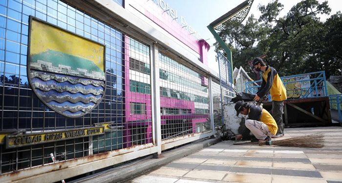 Farhan Kaji Masa Depan Teras Cihampelas, Pembongkaran Tunggu Izin KPK