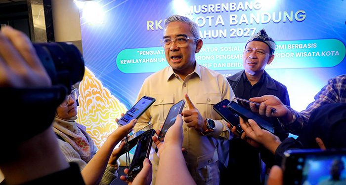 Pegawai Tetap Dipantau GPS, Farhan Pastikan WFH Pemkot Bandung Tak Ganggu Layanan Publik