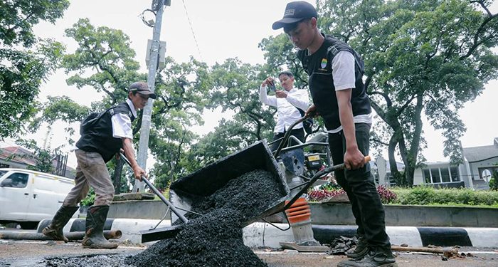 Pemkot Bandung Percepat Perbaikan Jalan, 17 Ruas Masuk Tahap Konstruksi