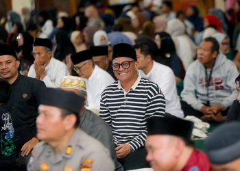 Masjid Harus Hidup dengan Kajian, Farhan Siap Hadirkan Dai di Masjid Agung Bandung
