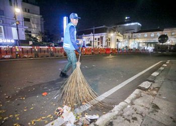 Sapu-Sapu Bandung Dimulai, Ribuan ASN Turun Bersihkan Kota Tiap Minggu Subuh