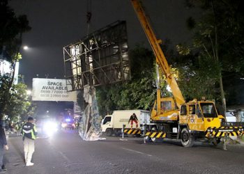 Cuaca Ekstrem, Satpol PP Perketat Penertiban dan Antisipasi Reklame Rawan Roboh