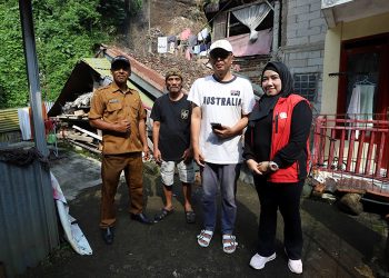 Nina Fitriana Tinjau Longsor di Cidadap, Tegaskan Prioritas Keselamatan Warga