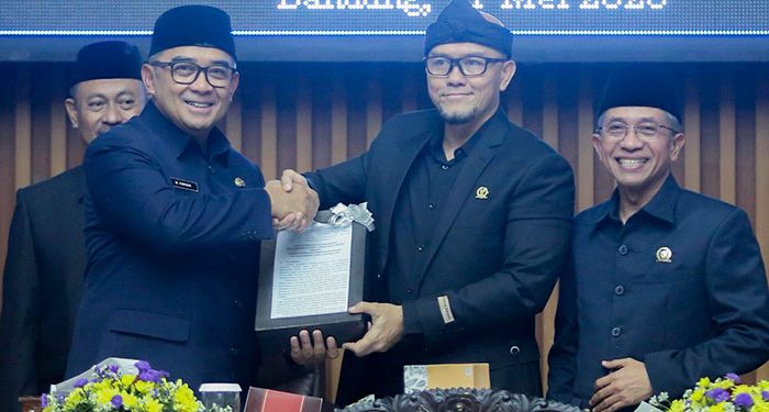 DPRD dan Pemkot Bandung Perkuat Sinergi lewat Pembahasan LKPJ 2025