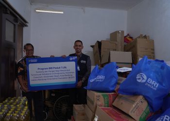 BRI RO Bandung Salurkan Bantuan untuk Korban Kebakaran di Dungusema