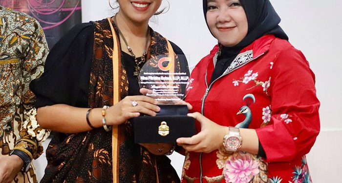 Nina Fitriana Ajak Perempuan Jadi Penggerak Perubahan Lewat “Panggil Aku Perempuan”
