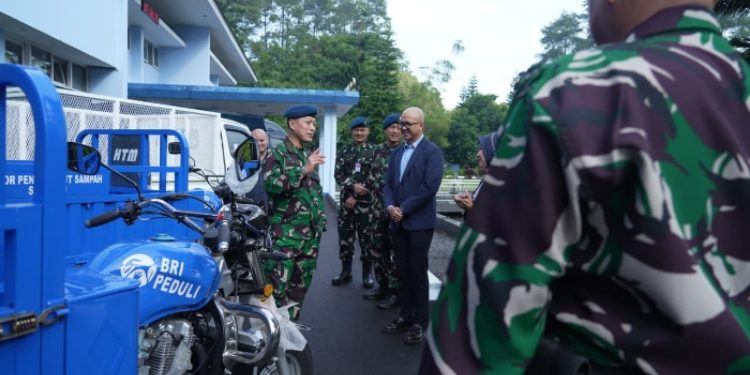 Dukung Kebersihan Lingkungan, BRI Salurkan Armada Operasional ke Sesko AU