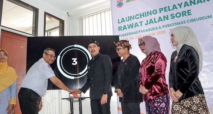 Pemkot Cimahi Resmikan Layanan Rawat Jalan Sore di Puskesmas Padasuka dan Cibeureum