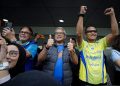 Persib di Ambang Hattrick Juara, Farhan Ajak Bobotoh Rayakan dengan Tertib
