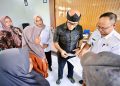 Edwin Senjaya Serahkan Bantuan Sarana Kebersihan, Olahraga, dan Pendidikan bagi Warga Margasari