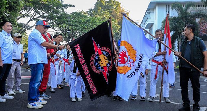 Begal Marak di Bandung, Tarung Derajat Siap Bekali Linmas dengan Ilmu Bela Diri