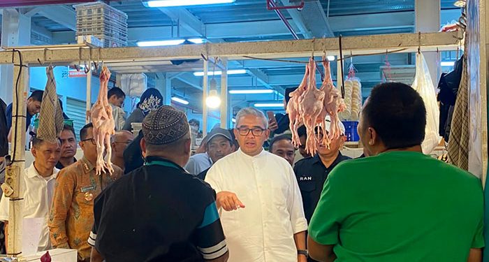 Farhan Pastikan Pasokan Pangan Bandung Aman, Harga Ayam dan Timun Naik Saat Libur