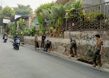 Farhan: Jumsih Sudah Jadi Kebiasaan, Warga Bandung Antusias Ikut Bebersih