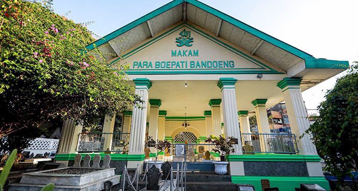 Jelang HJKB ke-216, Wali Kota Bandung Ziarah ke Makam Leluhur dan Tokoh Sejarah