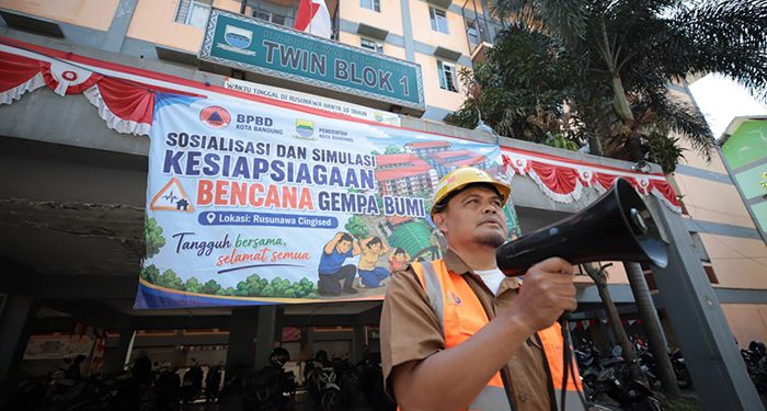 BPBD Kota Bandung Gelar Simulasi Bencana di Rusunawa Cingised, Warga Dilibatkan dalam Film “Ada Apa di Cingised”