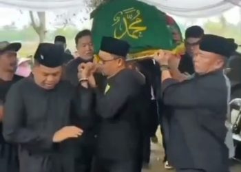 Penyanyi Kanaya Whulan Berpulang, Gubernur Jabar Dedi Mulyadi Antar Jenazah ke Pemakaman di Cisayong