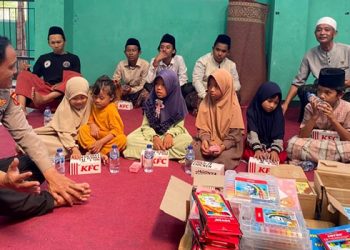 Wujud Kepedulian Sosial, Satlantas Polres Cimahi Sambangi Pesantren Anak Yatim