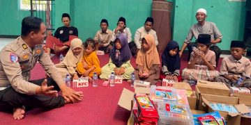 Wujud Kepedulian Sosial, Satlantas Polres Cimahi Sambangi Pesantren Anak Yatim